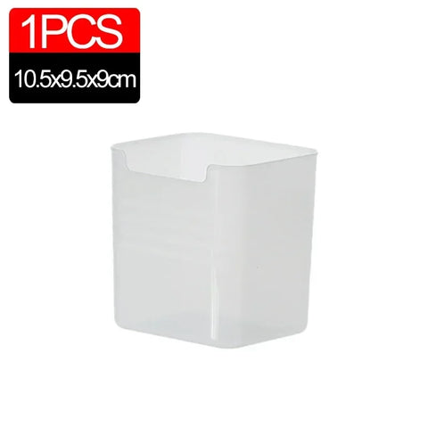 Clear plastic container with dimensions 10.5x9.5x9cm on a white background